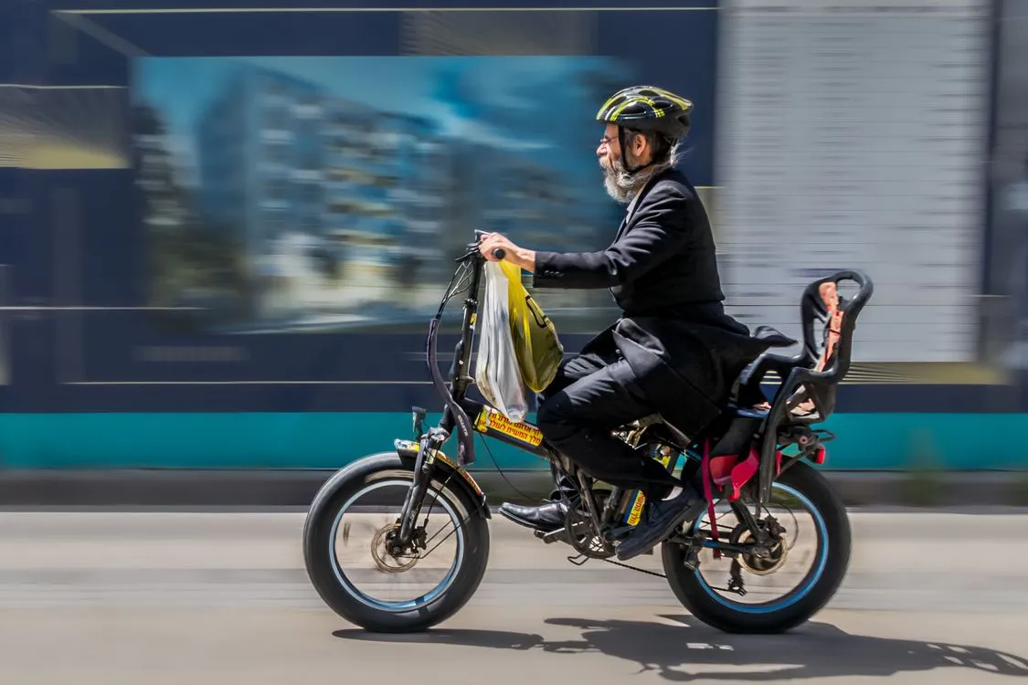 Best Commuter eBikes (2026): Top Picks for Daily Riders - article hero photograph